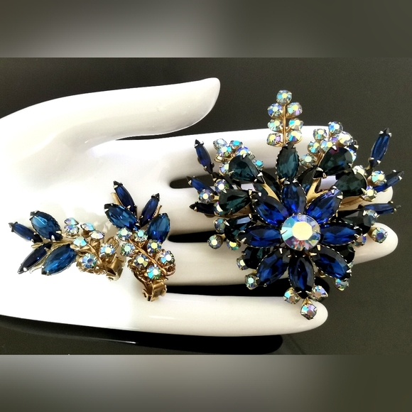 Judy Lee Vintage Blue Rhinestone Brooch and Earring Set - Picture 9 of 10